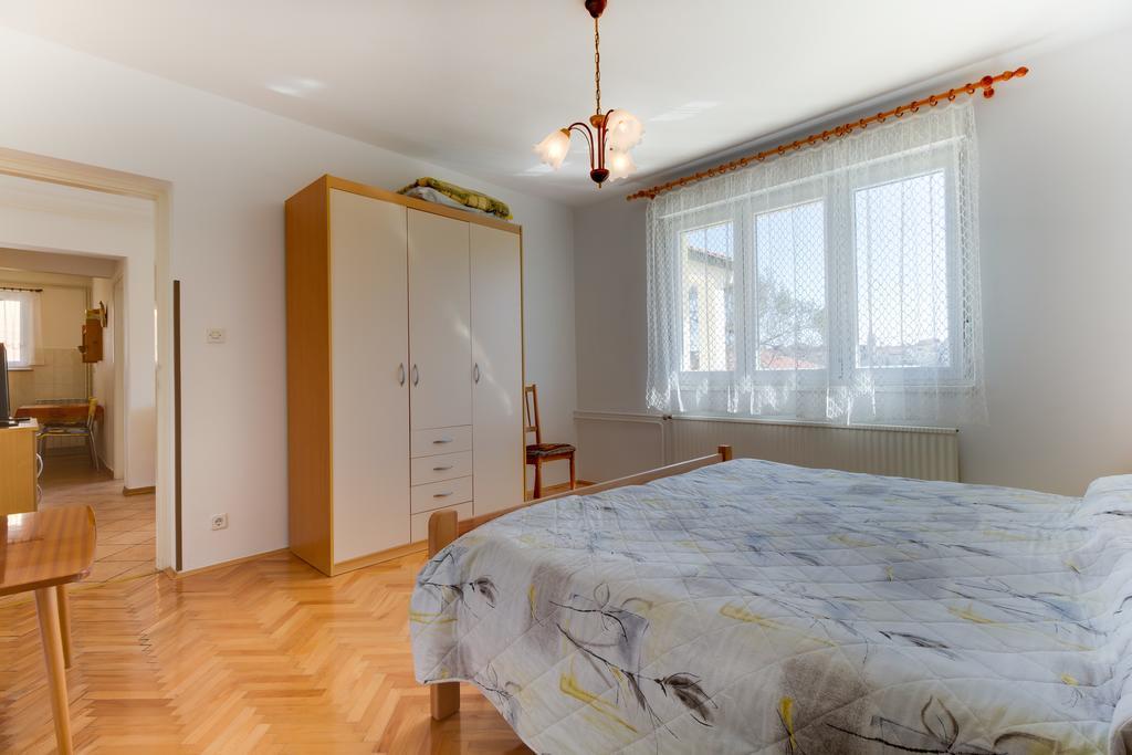 Apartmani Dorita Mali Lošinj Exterior foto