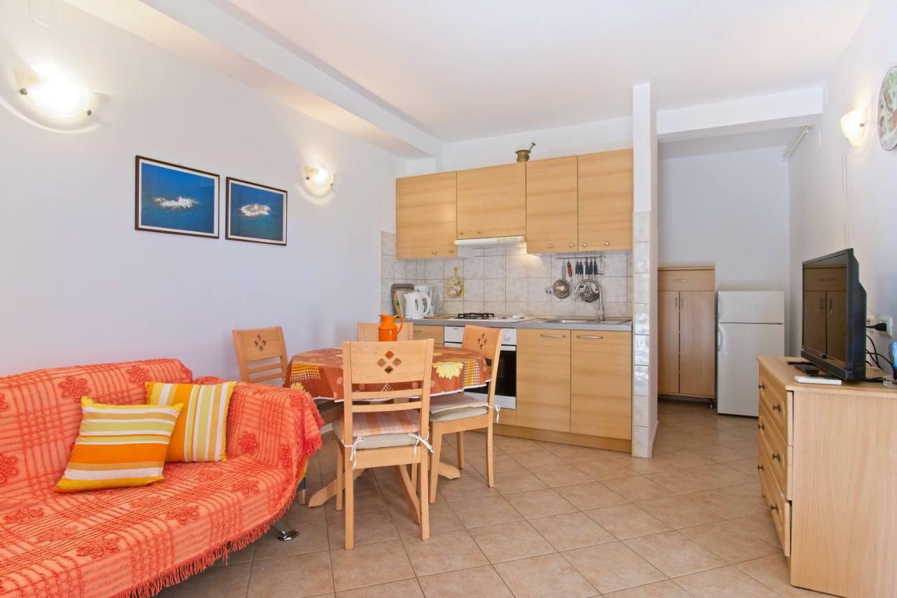 Apartmani Dorita Mali Lošinj Exterior foto